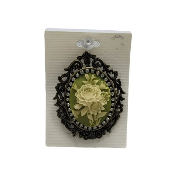 VTG STYLE Flower Cameo Brooch Metal Filigree Carved Noblesse Collection 2003 New - Picture 1 of 8